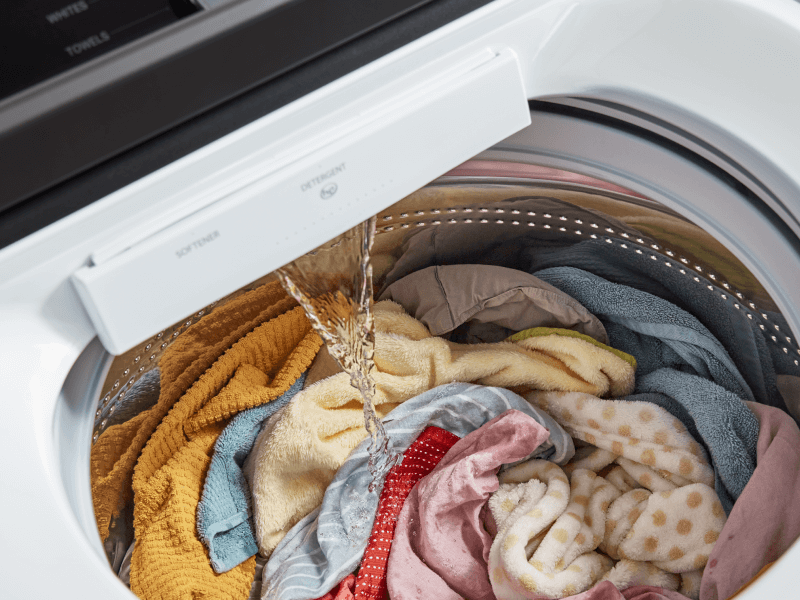  Whirlpool® Washing Machine filling up with water