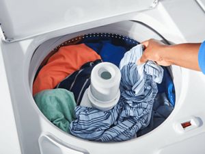 Why You Shouldn't Put Too Much Soap In Your Washing Machine | Swash